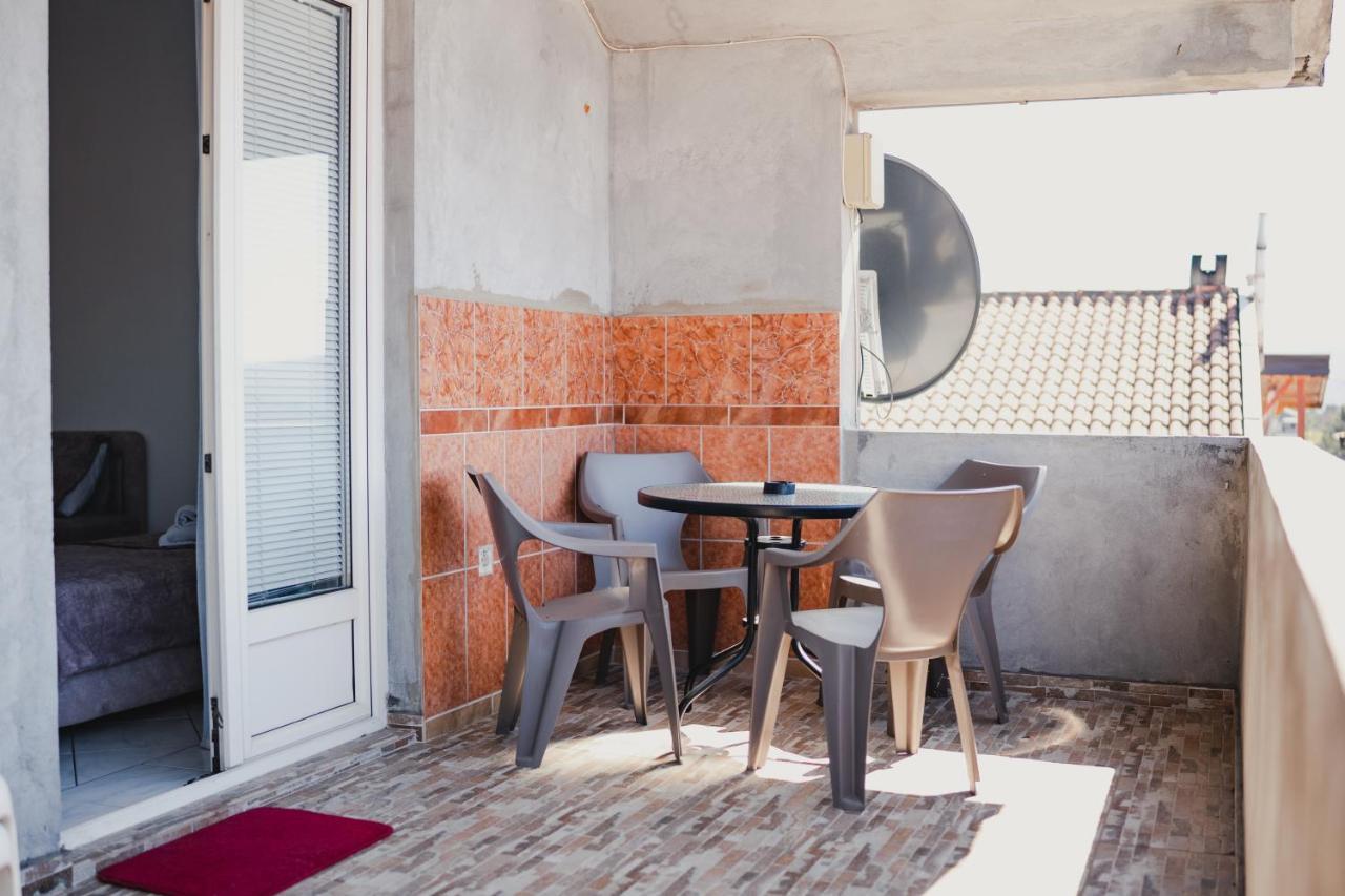 Apartments Djukic Tivat Exterior foto