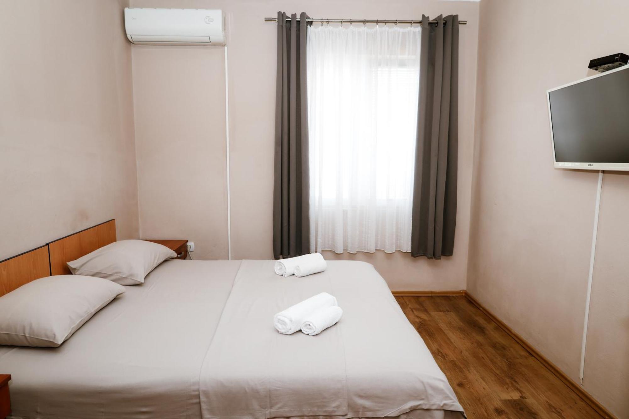 Apartments Djukic Tivat Exterior foto
