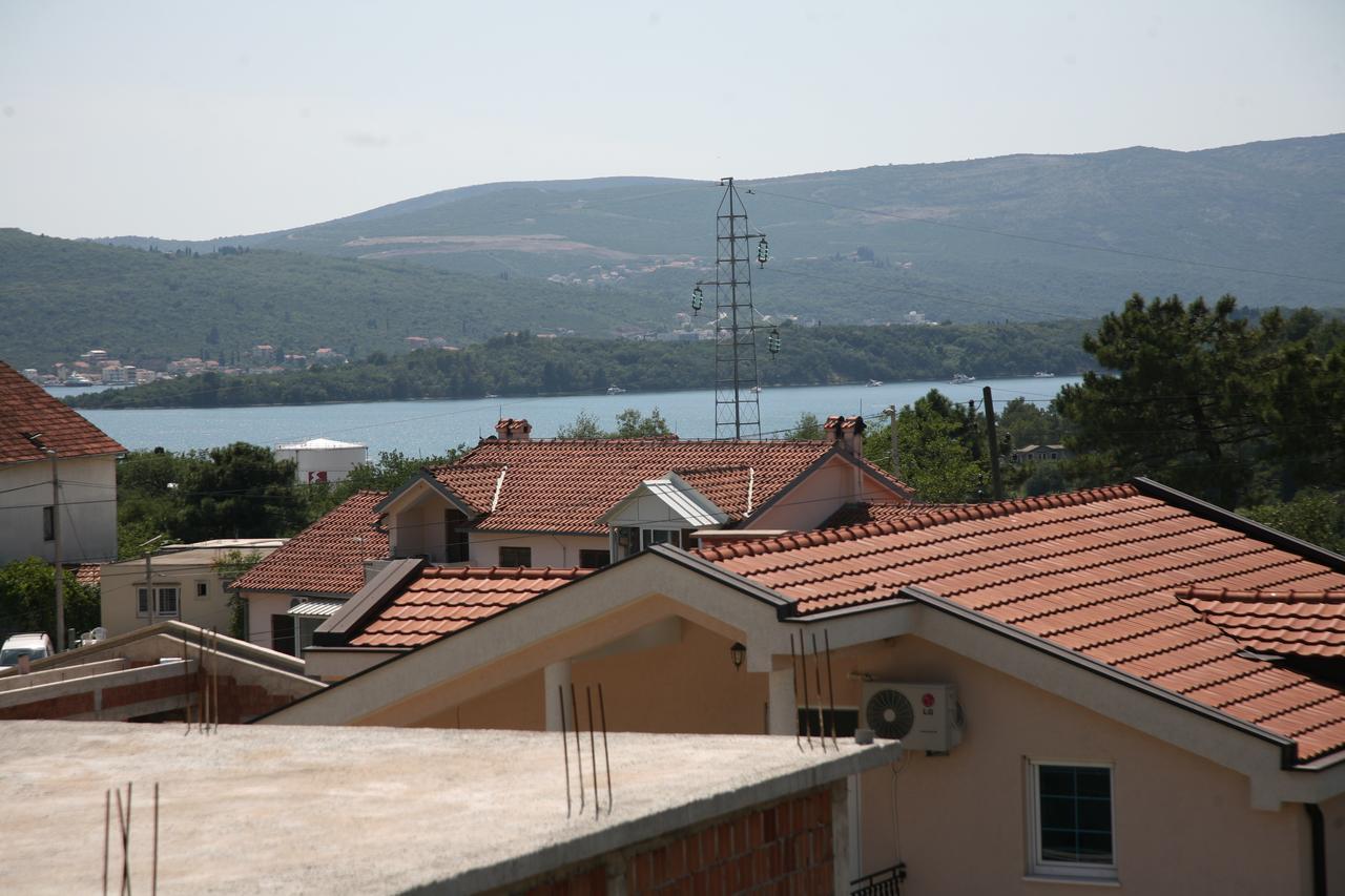 Apartments Djukic Tivat Exterior foto